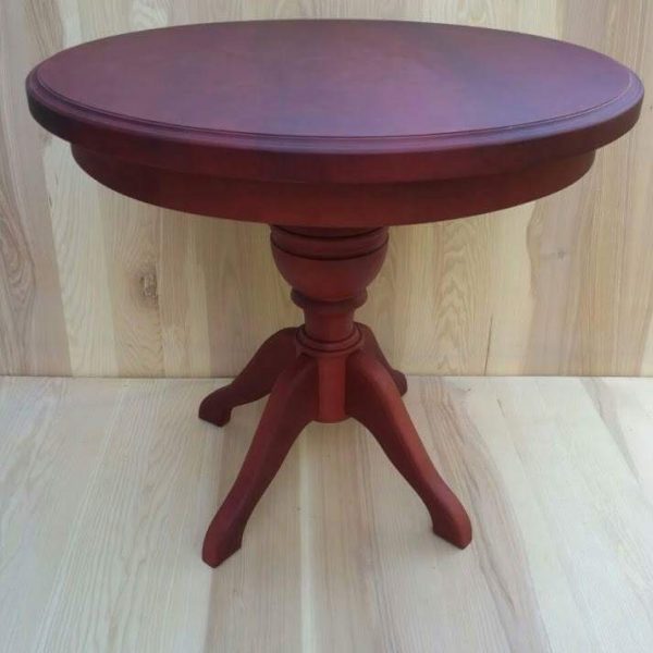 Деревянный стол на одной ноге
