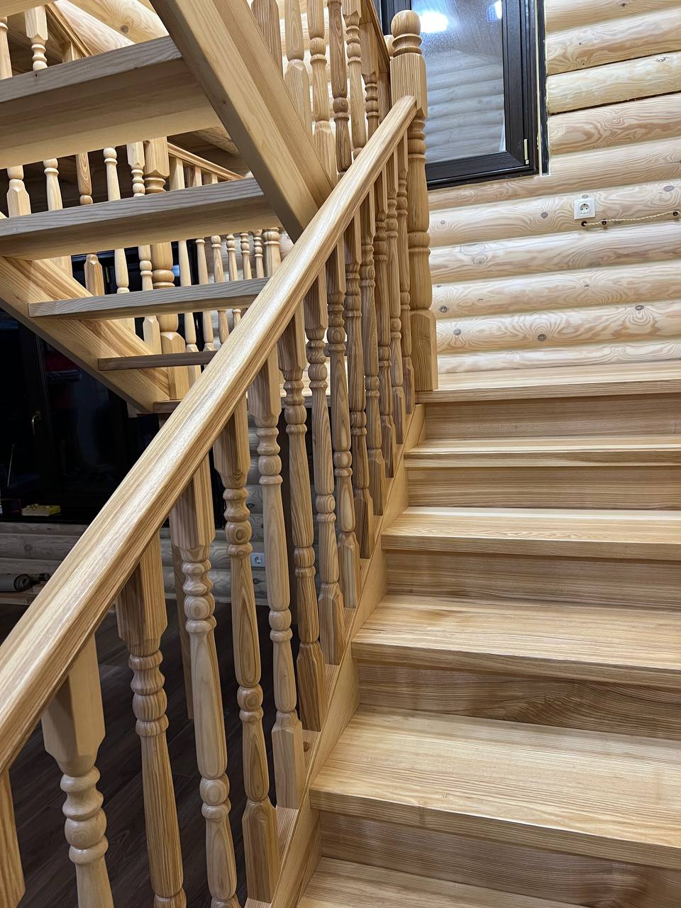 дерев'яні сходи купити Харків дерев'яні сходи купити Харків